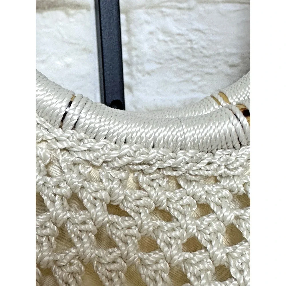 Unbranded crocheted ivory